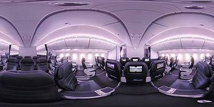【👀睇晒全景！新西蘭航空豪華經濟艙有幾正？】 坐長途機最緊要夠舒服，比起普通經濟艙擁有更大座位間距、座椅靠背傾斜度多成50%嘅豪華經濟艙，可以隨時伸展，性價比高！加上特別為豪華經濟艙提供豪華公務艙同款主菜，邊品嚐精選新西蘭葡萄酒🍷邊享受豐富嘅機上娛樂🎞️，轉眼間已經飛抵新西蘭，準備去玩～ 【二人同行限定優惠📣】現時喺新西蘭航空官網預訂豪華經濟艙來回機票，輸入推廣代號NZL2000即減HK$2000*，立即訂票享受輕奢華長途飛行體驗👉https://goo.gl/vYdvuy，下次飛不妨對自己好啲！ *優惠期至7月23日，詳情以官網為準 #新西蘭航空 #AirNZHK #豪華經濟艙 #AirNZPremiumEconomy #360全景影像 | Air New Zealand
