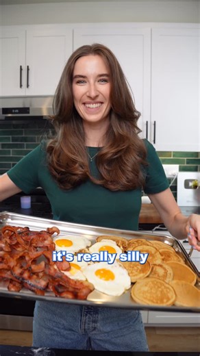 Kelly Scott on Instagram: "How to Achieve the Latest Flat Top Griddle Cooking Craze Indoors! I have every cooking gadget under the sun, but one I haven’t been able to get behind is the new outdoor flat top griddles. I simply don’t have the room, or the budget, for another massive appliance. If that’s the case for you too, you can still enjoy one pan flat top cooking indoors! @hestanculinary just released their new Double Burner Griddle, which is perfect for one-pan meals like this giant brunch I
