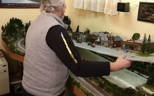 一块精致的HO比例模型沙盘是怎么制作的？ 第1部分