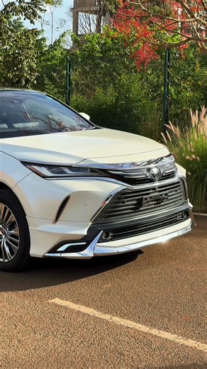 119 reactions · 4 comments | 2020 TOYOTA HARRIER WHITE ✅2.0L...