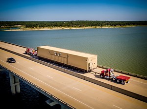 Modular platform trailer for heavy haulage in the USA and Canada