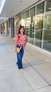 I’m not kidding when I say these are the MOST-WORN jeans in my closet - AND they fit everyone!!! ✨🎉 Comment SHOP and I’ll send you a message with all the details! ✨💛 | So Susie