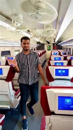 🌟🚉 Pakistan’s Pride — The No.1 Green Line Express