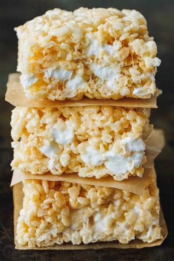 208K views · 3.2K reactions | A “secret” add-in makes these the best Rice Krispie treats ever. RECIPE: https://natashaskitchen.com/rice-krispie-treats-recipe/ | NatashasKitchen.com | Facebook
