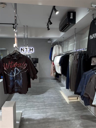 Te mostramos algunas prendas que vas a poder encontrar en nuestra tienda 🔥😎 Visitanos en: 📍Galeria Generacion Gamarra stand 225 📍Galeria Paraiso stand A515 📍Galeria Azul stand 801 #hoodies #galeriaestilo #gamarra #streetwear #polosboxifit #polos #nth #baggyjeans #fyp #jeansgamarra #baggyjeansgamarra #polosoversize #poleras #jean #polosoversizeperu #polerasgamarra #galeriaazul #galeriageneraciongamarra #hodies #galeriaelparaiso