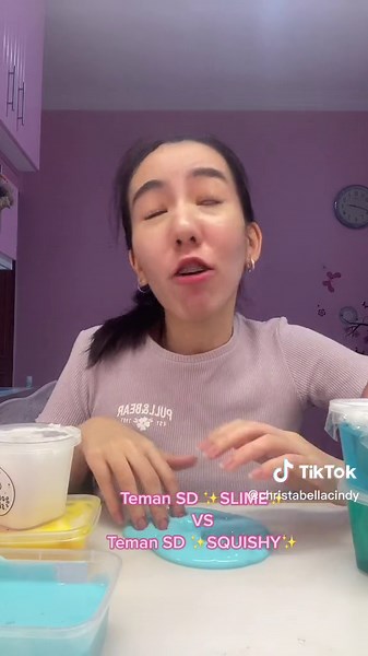 Perbandingan Slime dan Squishy di Antara Teman Sekolah Dasar