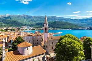 Budva bezoeken? Dé 9 x mooiste bezienswaardigheden   info & tips