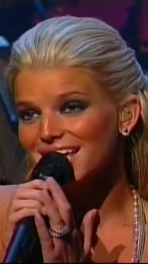 Angels (Live The Late Show with David Letterman) #jessicasimpson #popmusic #jessicasimpsonfans #tiktok #videomusic #tiktokmusic #music #jessicasimpsonstyle