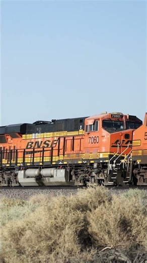 BNSF 3751 LOCAL MANIFEST TRAIN MOVEMENT #trainspotting #desert #freight