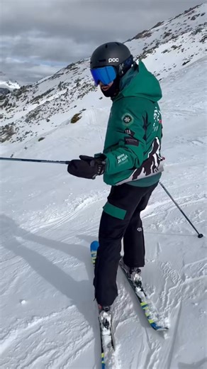 The first steps for learning how to ski in the bumps. If you would like a ski lesson with me here in please Message or Email Jason snowsportsessions@gmail.com #zermatt #skiing #switzerland | Jasonleftwrightleft