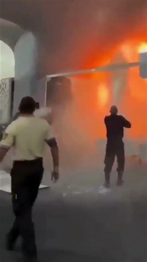 Fire extinguisher training isn't just for workers - it's for everyone. #shorts #fire #firefighter