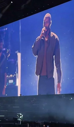 Dave performs Rain Dance on Jay-Z stage London N2🚨