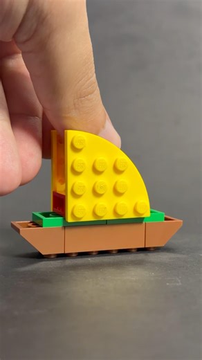 ⛵️ Lego Ship - Sailing ⛵️ | Easy Build with Lego Classic