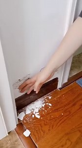 𝗥𝗲𝗺𝗲𝗱𝗶𝗮𝘁̦𝗶 𝗽𝗲𝗿𝗲𝘁̦𝗶𝗶 𝗱𝗲𝘁𝗲𝗿𝗶𝗼𝗿𝗮𝘁̦𝗶 𝘀̦𝗶 𝗰𝗿𝗮̆𝗽𝗮𝘁̦𝗶 𝗰𝗮 𝘂𝗻 𝗽𝗿𝗼𝗳𝗲𝘀𝗶𝗼𝗻𝗶𝘀𝘁 💪🤗 Cu această pastă cu acoperire mare, puteți remedia toate petele, loviturile, zgârieturile și alte defecte de pe perete, care vă afectează aspectul casei. | Netscroll România