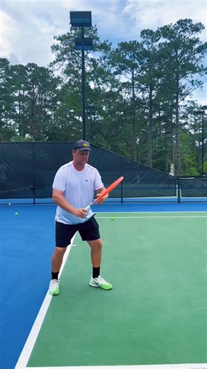 19K views · 231 reactions | The forehand contact point in tennis Ideally you want the contact point in front of you#tennis #tenis #tennishaus #forehand | Tennis.Haus | Facebook