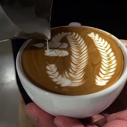 Latte Art ▪︎ Birthday Cake!