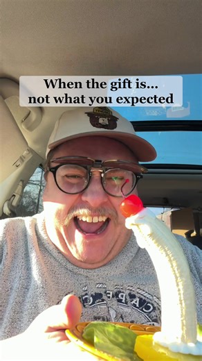 @Elrod you and your art is brilliant and beautiful! Thank you for your kind gift, I will cherish him forever. #art #vintageart #foodart #vintage #kitsch