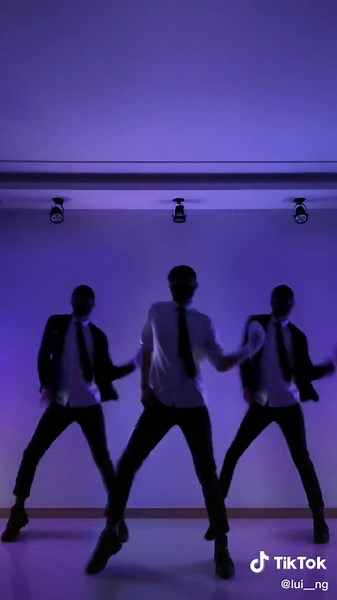 上头舞蹈教程 - 一吻 TikTok 舞步解析