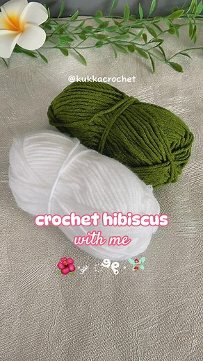 Crochet Hibiscus Flower Tutorial