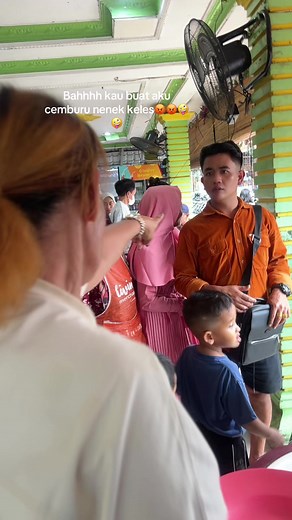 Barbie lubis olshop on TikTok