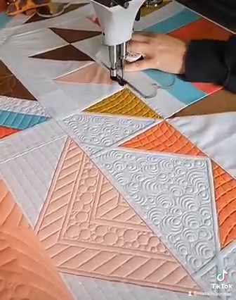 3.3K views · 187 reactions | In my triangles on my Joplin quilt I...