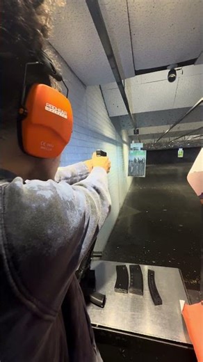 Has anyone had issues with shield arms, mags ? #glock43xmos #range #subscribe #content #comment