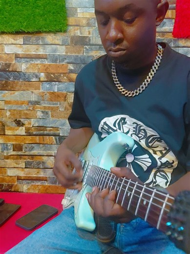 @Mwalili Jr. in the house Mfalme Records Matuu Town for new release🔥