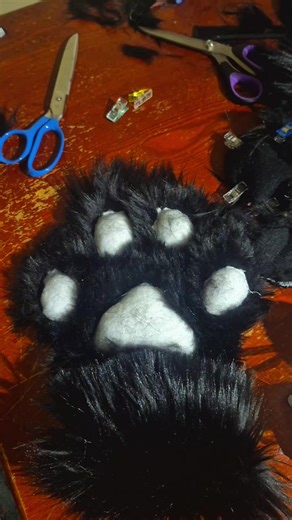 update on my fursuit handpaws, the beans are stuffed and I started sewing the halves together! handpaw pattern is by Runner Rabbit on YouTube I livestream Mondays, Wednesdays, and Fridays from 7-8pm CST #furry #fursuit #fursuitmaking