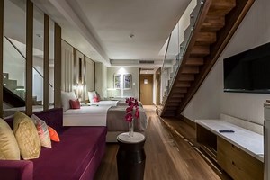 Our comfortable duplex family rooms are designed to provide an unforgettable holiday for guests with children. Unsere komfortablen Familienzimmer sind für unsere Gäste mit Kindern konzipiert, um einen unvergesslichen Urlaub zu verbringen. Konforlu dubleks aile odalarımız, çocuklu misafirlerimizin unutulmaz bir tatil geçirmeleri için dizayn edilmiştir. 💟Instagram: bit.ly/trendylarainstagram 🏖Booking: http://bit.ly/trendyhotelslara #TrendyLara #TrendyHotelsTR #VisitAntalya #SimdiAntalyaZamani #T