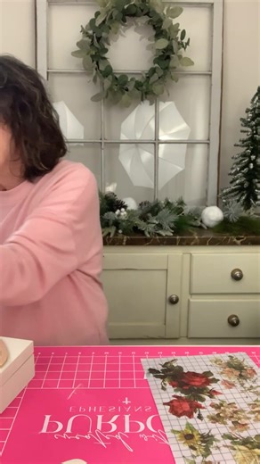 Welcome to my segment with Craft Round the Clock. Today im painting a wood box frame for Valentine’s Day. Im using the IOD transfer Catherina fron Decoupage Central Search IOD transfers https://shop.decoupagecentral.com/3V3ktGK | Southern Designs and Finds