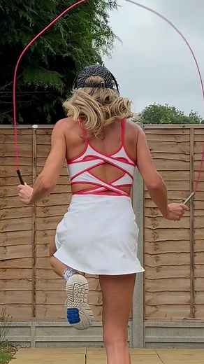 384K views · 10K reactions | Someone said my rope was too short for crossovers  #jumprope #tricks #skipping | Lauren Jumps | Facebook