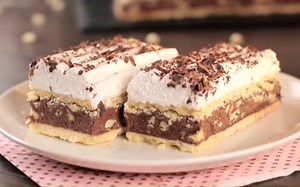 KATI - NAJPOZNATIJI MAĐARSKI KOLAČ: Hrskava korica, 2 različita fila i rendana čokolada, recept kojem ćete se vraćati