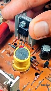 216K views · 2K reactions | Comprobación de un MOSFET con un multímetro analógico #mosfet #transistor #test #multimeter | Bang Cand | Facebook