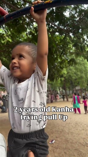 2 saal ka Kanha kar raha hai pull-ups 😳💪 | Unbelievable Baby Strength 🔥👶