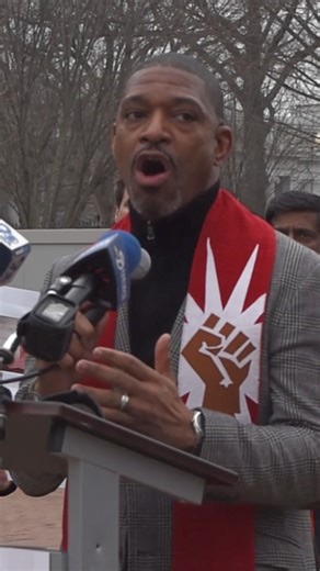 “Someone must give account for the trauma to our children" | This morning, CDF President and CEO Rev. Dr. Starsky Wilson joined Faith in Action and faith leaders from across the nation outside the White House drawing attention to the impact of recent events on our country's children. Full remarks: https://youtu.be/4lmIYvvJ5y0 | Children's Defense Fund