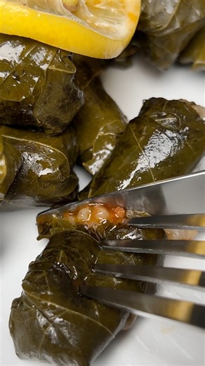 Etli Yaprak Sarma Tarifi ⭐️ klasik Türk mutfağının en sevilen...