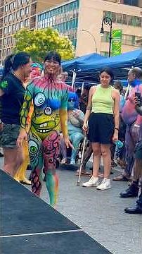 Annual event in New York: art 👍 or shame👎? #bodypainting #bodyart 🔞