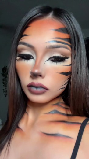 britneyydoesmakeup (@britneyydoesmakeup) - Halloween Tiger Makeup Tutorial