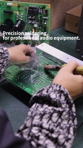 Every connection matters in our factory 🔥 Each amplifier is carefully assembled and checked. #PowerAmplifier #AudioFactory #ManufacturingProcess #FactoryLife #ProAudio #OEMManufacturer #AssemblyLine #WorkInProgress #ReelsFactory | Foshan Shuoyi Audio Co., Ltd.