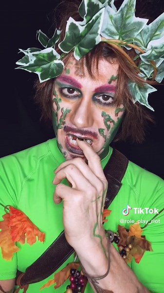 Exploring Genderbend Poison Ivy in Digital Art