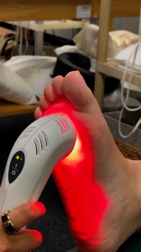 Experiencing nerve pain and looking for ways to ease your discomfort? Our Non-Surgical Neuropathy treatments have helped our patients get back to the activities they love! It's time to eliminate Neuropathy Symptoms and Prevent Further Nerve Damage! 🚨Burning 🚨Numbness & inflammation 🚨Sharp Pain 🚨Tingling These are the warning signs of neuropathy. If these symptoms progress, nerves can deteriorate to the point of no return. Here's what makes our treatment a different: ✅ Doctor Recommended ✅ FD