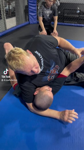 7.3K views · 216 reactions | Pillow V-Armlock #mma #ufc #bjj #boxing...
