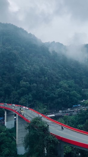 Kelok 9 After the Rain: Scenic Views of West Sumatra