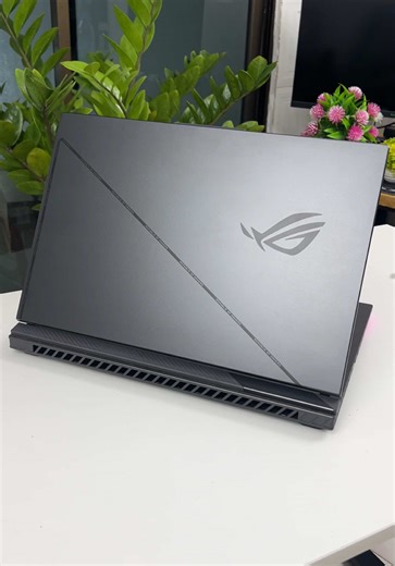 ASUS ROG Strix G18 G814JV 🤩 Price: 1139$ ✅ -CPU : Intel® Core i7-13980HX -RAM : 16GB DDR5-4800 SO-DIMM -Storage : 1TB PCIe® M.2 SSD -Display : 18