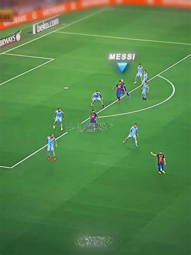 A 999 IQ Assist From Messi 🧠 #football