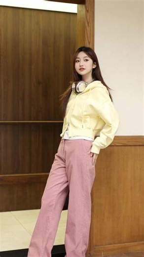 休闲自在风，舒服才是穿搭的终极答案#新款上新 #春款搭配 #初春穿搭 #韩系穿搭 #外套