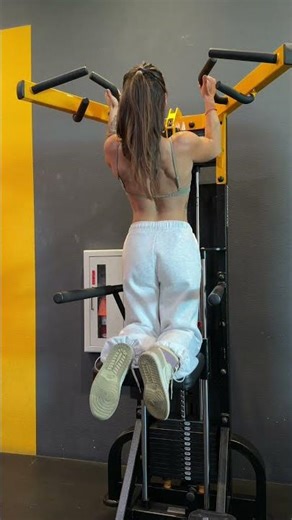 ASSISTED CHIN UPS/PULL UPS - NB coaching