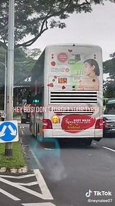 Tower Transit bus service 965 had one of its rubber retread tyres coming off. Credit: tiktok/neynalee07 | ROADS.sg