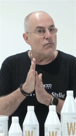 ¡Nuevo lanzamiento en directo! Descubre la nueva gama WHEAT NUTRITION 🌾 La mascarilla Germen de Trigo se une a la familia Hair Lab y se amplia con un champú y un bálsamo. ¡Descúbrela! #SalermCosmetics #SalermHairCare #SalermHairLab #peluqueria #cuidadodelcabello #haircare #SalermLive | Salerm Cosmetics