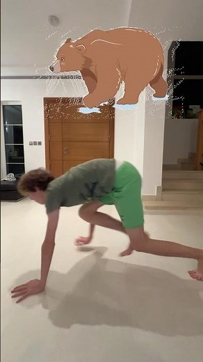 🐸🦀🐻 Mia and Oleg repeating animal moves